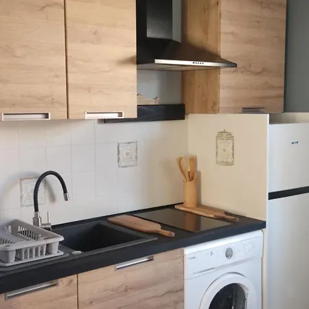 Maisonnette Avec Terrasse 